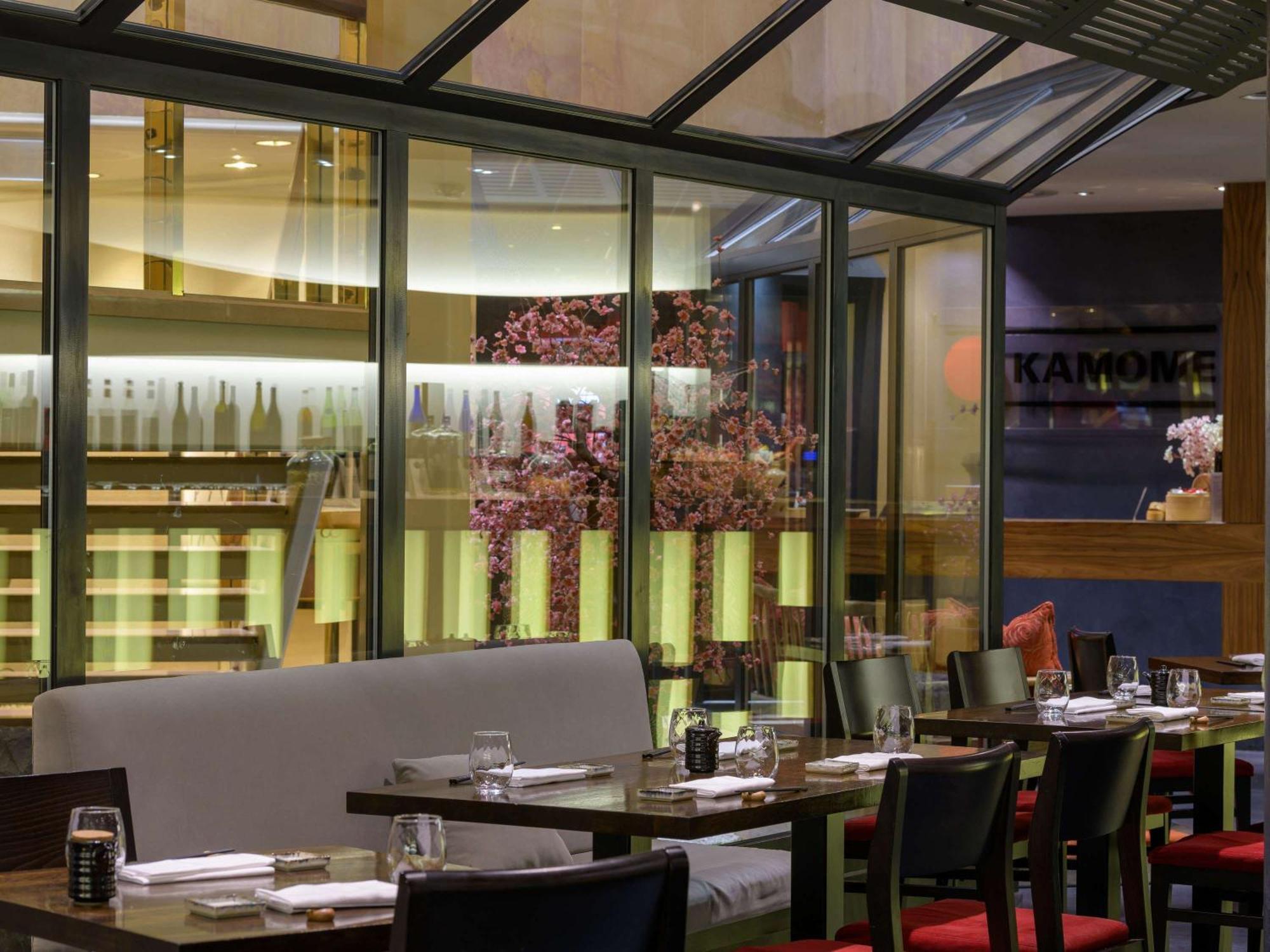 Mövenpick Hotel&Casino Geneva Meyrin Esterno foto