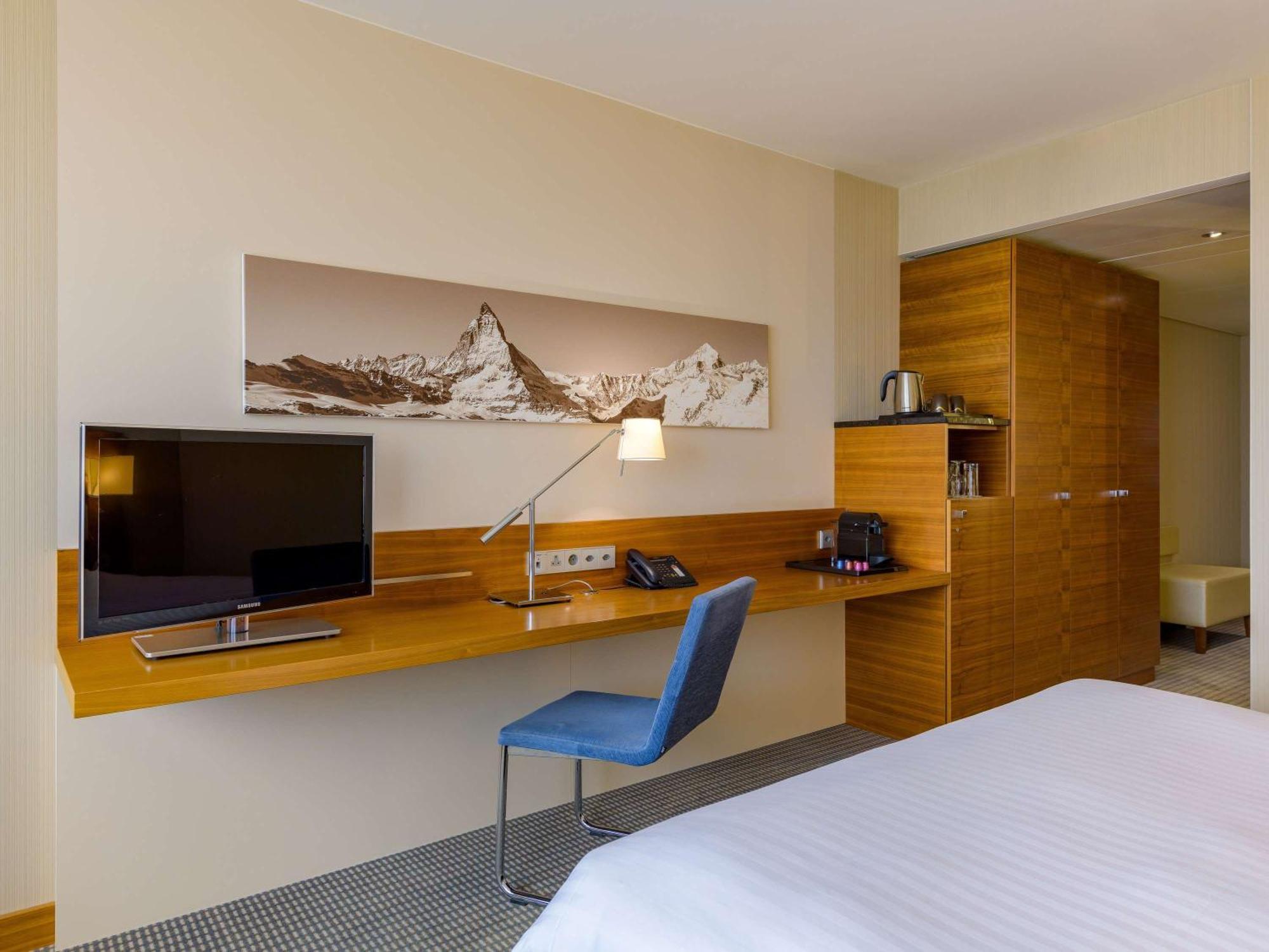 Mövenpick Hotel&Casino Geneva Meyrin Esterno foto