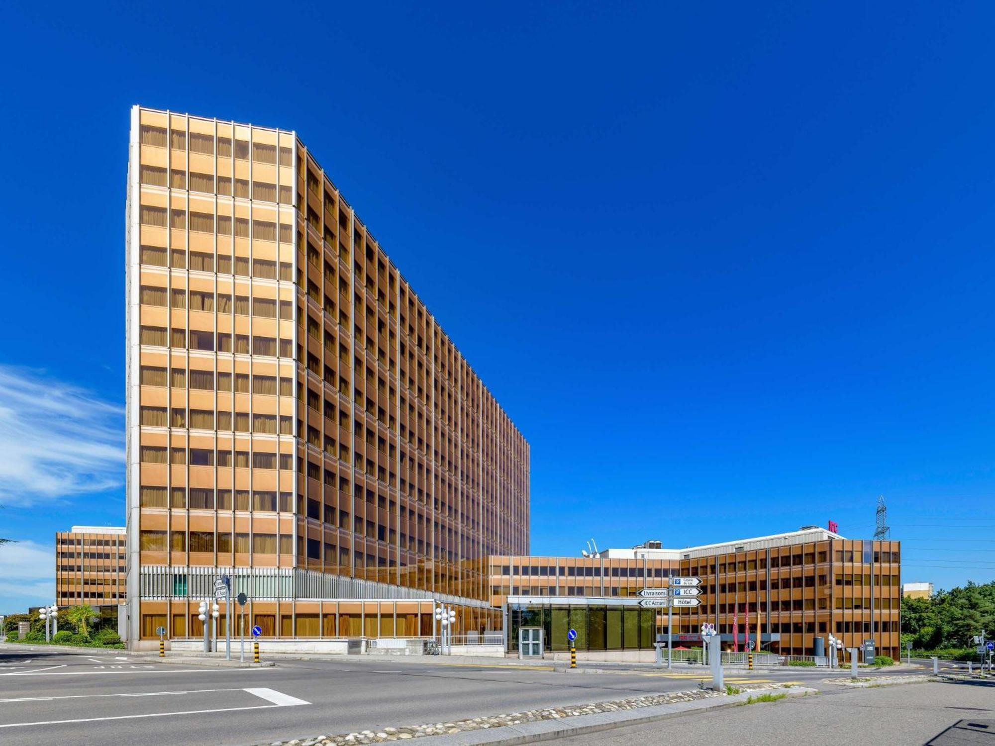 Mövenpick Hotel&Casino Geneva Meyrin Esterno foto