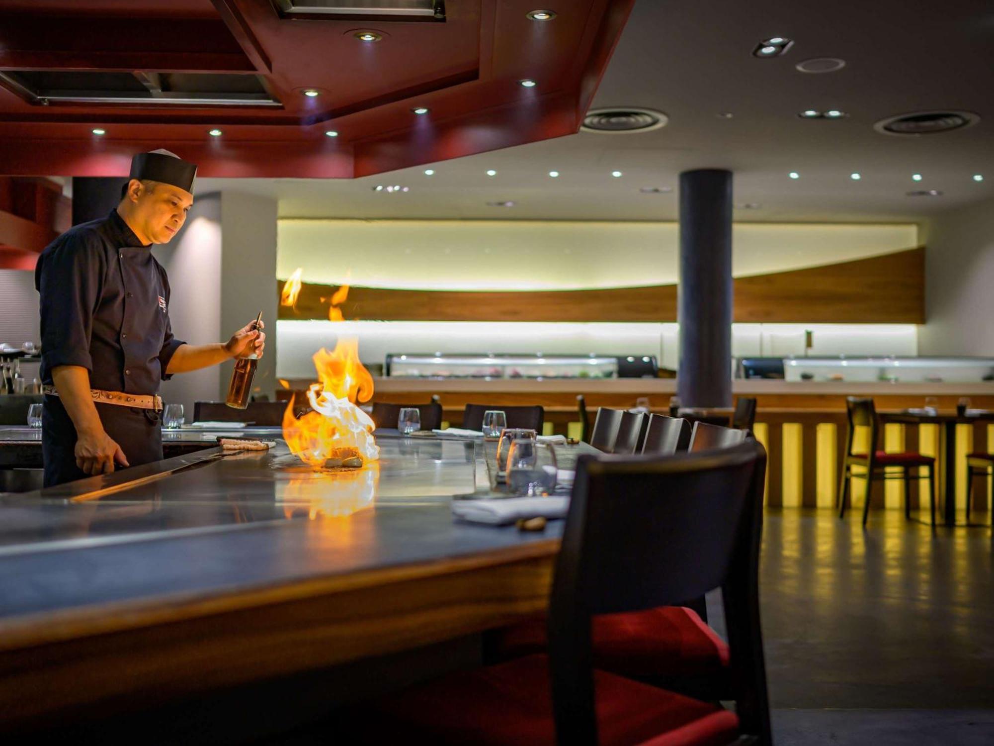 Mövenpick Hotel&Casino Geneva Meyrin Esterno foto
